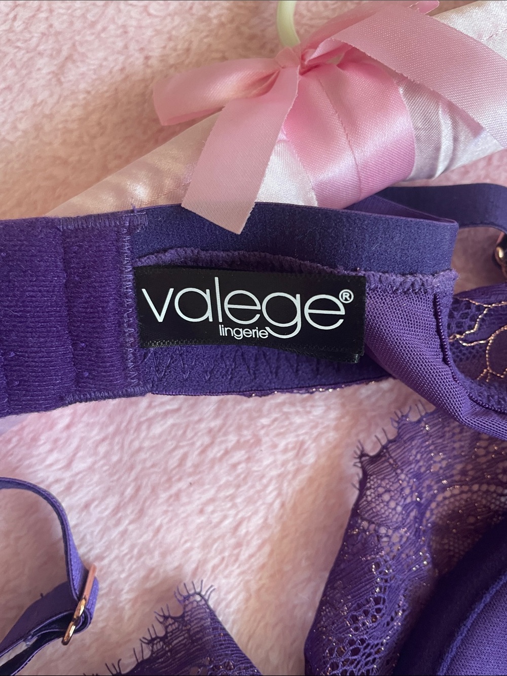 🎀✨ VALEGE Lace Bra 38C - Picture 3 of 11